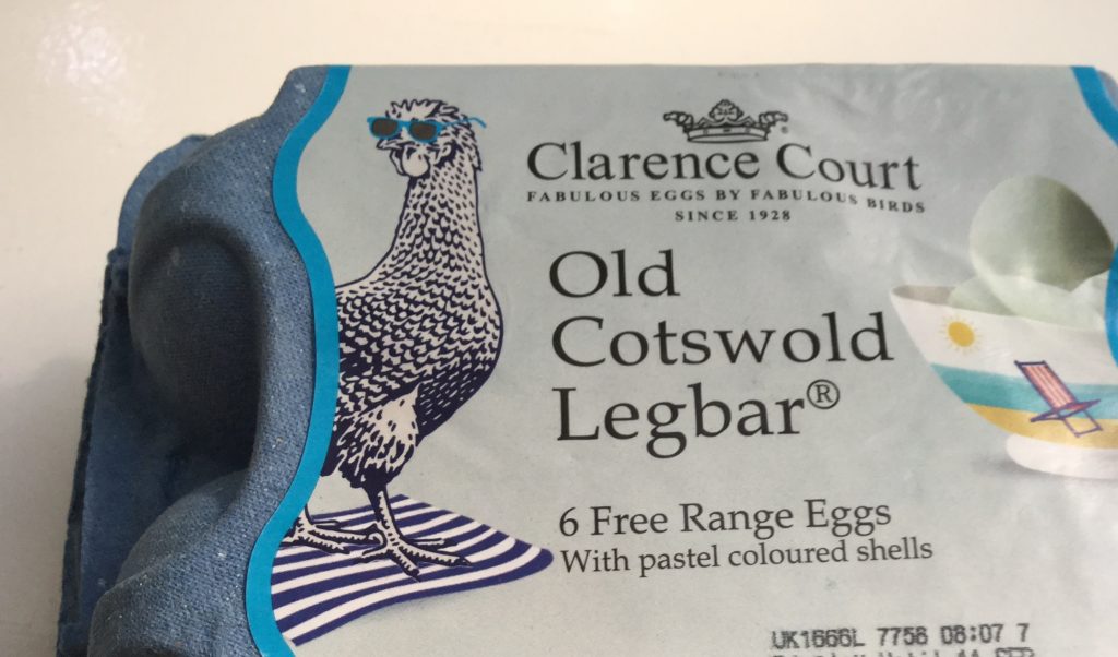 イギリスの卵　水色の殻